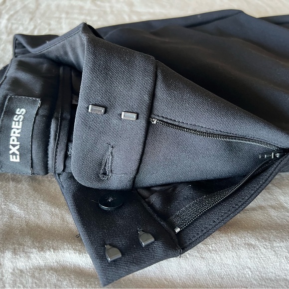 Express Editor Low Rise Bootcut Pant - Picture 3 of 7